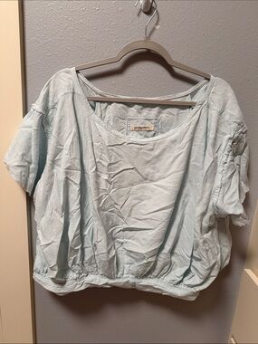 We The Free Pale Blue Short Sleeve Scoop Neck Blouse